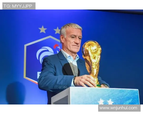 法国卫冕冠军小组出局令人失望的原因与影响分析